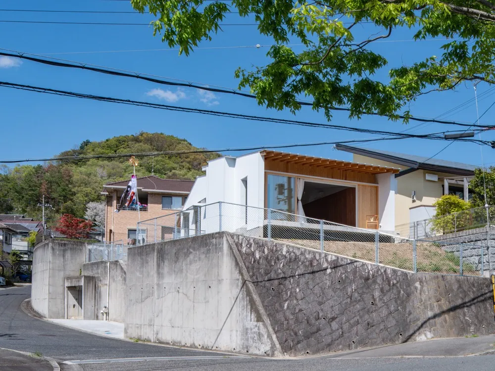 軒や庇のデザイン｜庇越しの風景